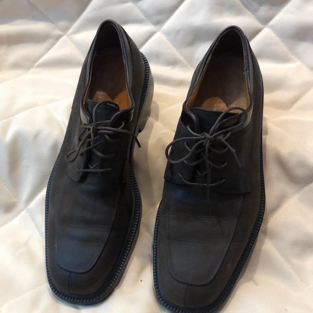 Men’s sporty frees shoes worn twice